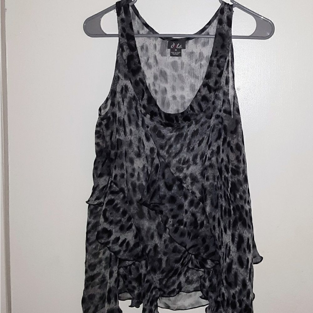 3/$20 Sale Dots sleeveless top